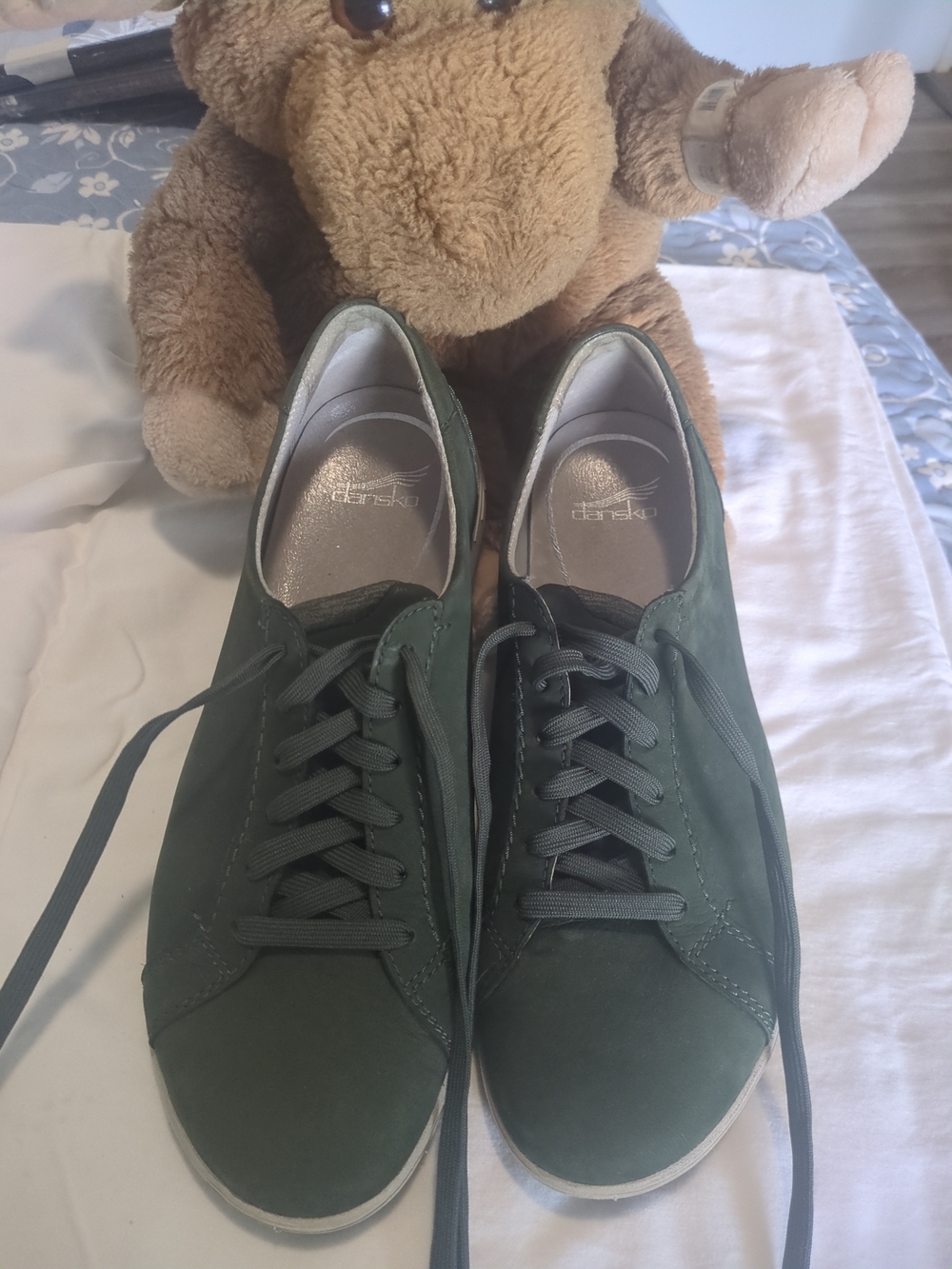 Dansko Women's Green Lace-Up Casual Sneakers